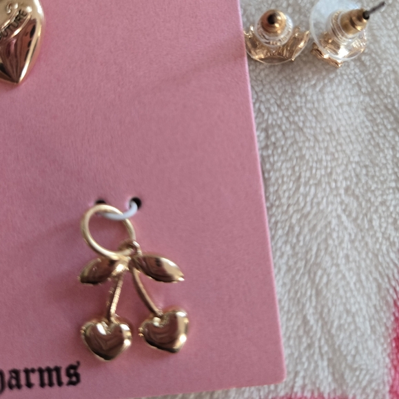 JUICY COUTURE Charm Necklace and Crown Earrings - Picture 12 of 14